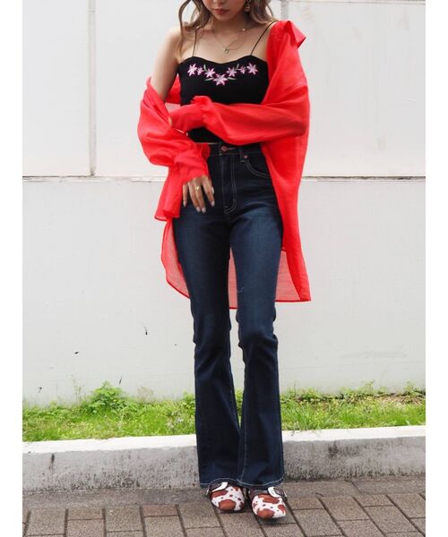 EVRIS（エヴリス）の「Embroideryニットキャミトップス（キャミソール・レディース・ブラック/レッド/ブルー・FREE）」の22枚目の写真