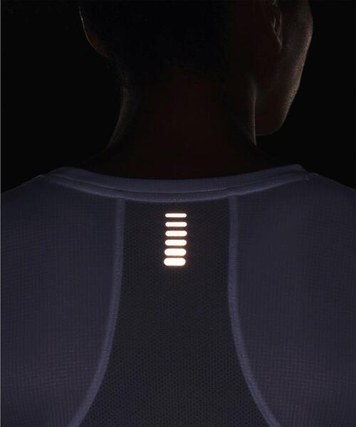 UNDER ARMOUR(アンダーアーマー)の「UAスピードストライド2.0 Tシャツ(ランニング/レディース)(Tシャツ/カットソー・レディース・ホワイト/ブラック・S/M/L/XL)」の19枚目の写真