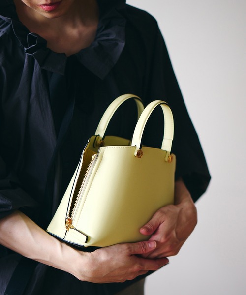 E'POR（エポール）の「【E'POR】 Y BAG Mini（サイドジップミニショルダーバッグ）/一部WEB限定（ハンドバッグ・レディース・ブラック系その他/ホワイト系その他4/ダークブラウン/ブラウン系その他3/ダークグリーン/クリーム/マスタード・FREE）」の10枚目の写真