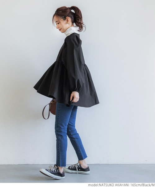 coca(coca)(コカ)の「ギャザーチュニックブラウス(シャツ/ブラウス・レディース・ベージュ/ブラック・M/L)」の5枚目の写真