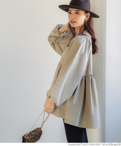coca(coca)(コカ)の「ギャザーチュニックブラウス(シャツ/ブラウス・レディース・ベージュ/ブラック・M/L)」の10枚目の写真
