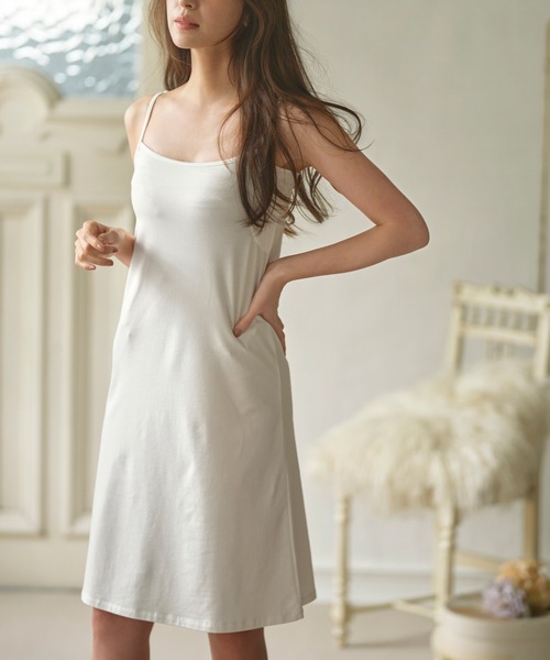 YU'NOW（ユナウ）の「綿混汗取りインナーキャミワンピース【抗菌防臭】【吸水速乾】（インナーウェア/肌着・レディース・オフホワイト/ブラック/モカ・S/M/L/XL）」の12枚目の写真