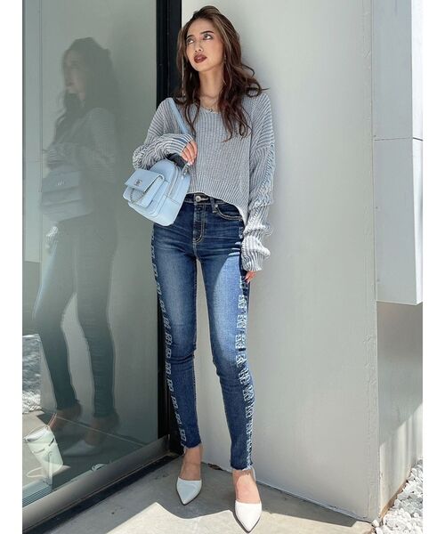 GYDA（ジェイダ）の「ミドルウエスト G SQUAREレーザーデザインスキニーデニムパンツ（デニムパンツ・レディース・ライトブルー/インディゴブルー・SMALL/MEDIUM/X-SMALL）」の20枚目の写真