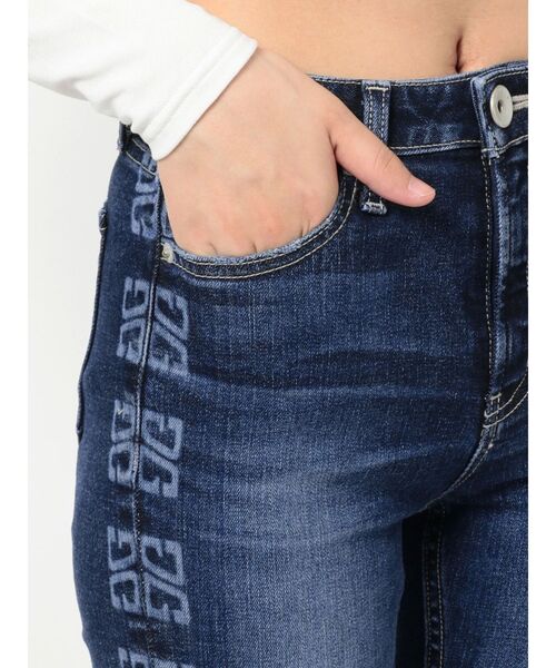 GYDA（ジェイダ）の「ミドルウエスト G SQUAREレーザーデザインスキニーデニムパンツ（デニムパンツ・レディース・ライトブルー/インディゴブルー・SMALL/MEDIUM/X-SMALL）」の11枚目の写真
