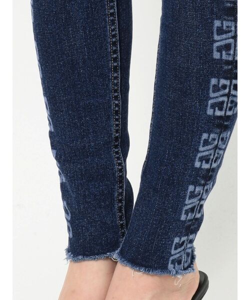GYDA（ジェイダ）の「ミドルウエスト G SQUAREレーザーデザインスキニーデニムパンツ（デニムパンツ・レディース・ライトブルー/インディゴブルー・SMALL/MEDIUM/X-SMALL）」の14枚目の写真