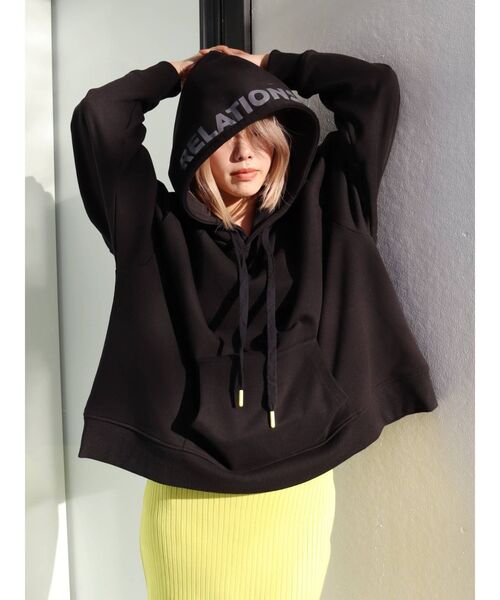 EVRIS（エヴリス）の「オーバーサイズカラーフーディー（パーカー・レディース・オレンジ/ホワイト/ブラック・FREE）」の4枚目の写真