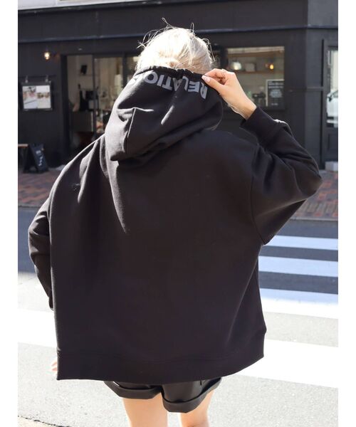 EVRIS（エヴリス）の「オーバーサイズカラーフーディー（パーカー・レディース・オレンジ/ホワイト/ブラック・FREE）」の19枚目の写真