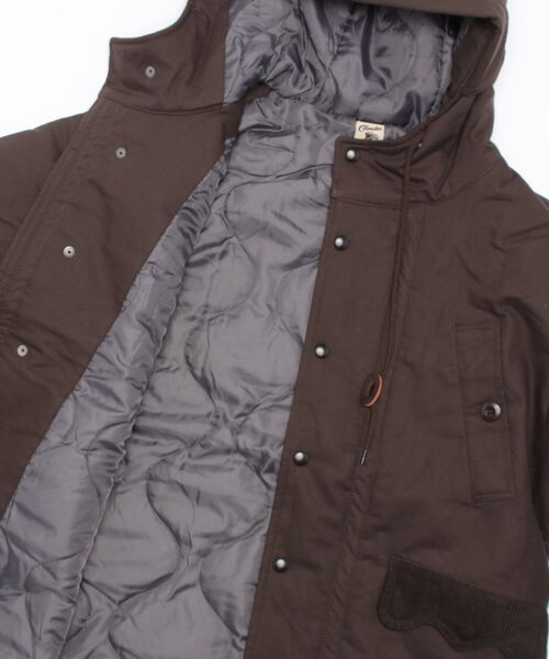 go slow caravan（ゴースローキャラバン）の「COBMASTER/コブマスター　タキビズキ フーディパディングJKT（ブルゾン・メンズ・ダークグレー/ベージュ/カーキ・MEDIUM/LARGE/X-LARGE）」の18枚目の写真