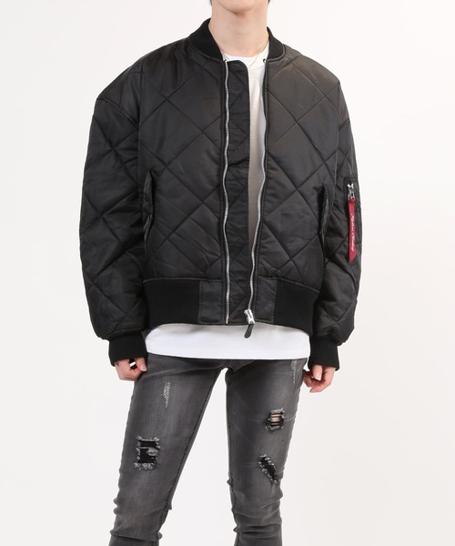 TopIsm(トップイズム)の「ダイヤキルティング ドロップショルダー MA-1ジャケット(MA-1・メンズ・ホワイト/ブラック/カーキ・M/L/LL)」の7枚目の写真