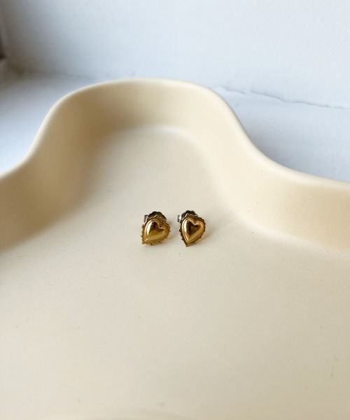 ALEXIA STAM（アリシアスタン）の「Heart Earrings Gold /ハートモチーフピアス（ピアス（両耳用）・レディース・ゴールド・FREE）」の2枚目の写真