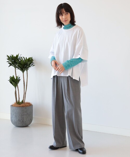 Ray BEAMS(レイビームス)の「Champion × Ray BEAMS / 別注 ショート スリーブ Tシャツ(Tシャツ/カットソー・レディース・ブラック/ホワイト/ベージュ系/ラベンダー・FREE)」の5枚目の写真