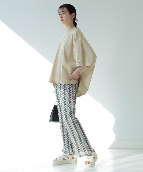 Ray BEAMS(レイビームス)の「Champion × Ray BEAMS / 別注 ショート スリーブ Tシャツ(Tシャツ/カットソー・レディース・ブラック/ホワイト/ベージュ系/ラベンダー・FREE)」の14枚目の写真