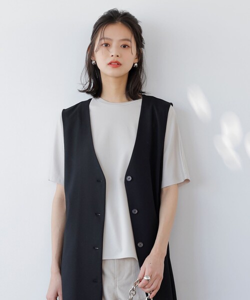 UNFILO(アンフィーロ)の「BEAUTY FORM フォルムTシャツ(Tシャツ/カットソー・レディース・サックスブルー系/ホワイト系/イエロー系/グレー系/ベージュ系2/ネイビー系2/ブラック系・SMALL/LARGE/MEDIUM)」の22枚目の写真