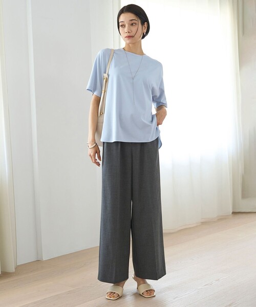 UNFILO(アンフィーロ)の「BEAUTY FORM フォルムTシャツ(Tシャツ/カットソー・レディース・サックスブルー系/ホワイト系/イエロー系/グレー系/ベージュ系2/ネイビー系2/ブラック系・SMALL/LARGE/MEDIUM)」の10枚目の写真