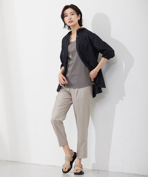J.PRESS(ジェイプレス)の「コットンリブ ノースリーブ カットソー(タンクトップ・レディース・ライトグレー系/ブラウン系/ホワイト系/ネイビー系・MEDIUM/LARGE)」の17枚目の写真
