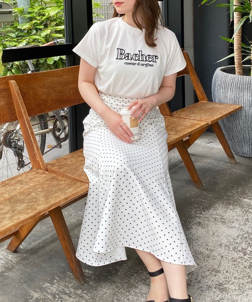 INGNI（イング）の「ふくれ刺しゅうロゴTシャツ（Tシャツ/カットソー・レディース・ホワイト×ピンク/ライトグリーン系1/ホワイト×ブルー/ホワイト×ブラック・M）」の11枚目の写真