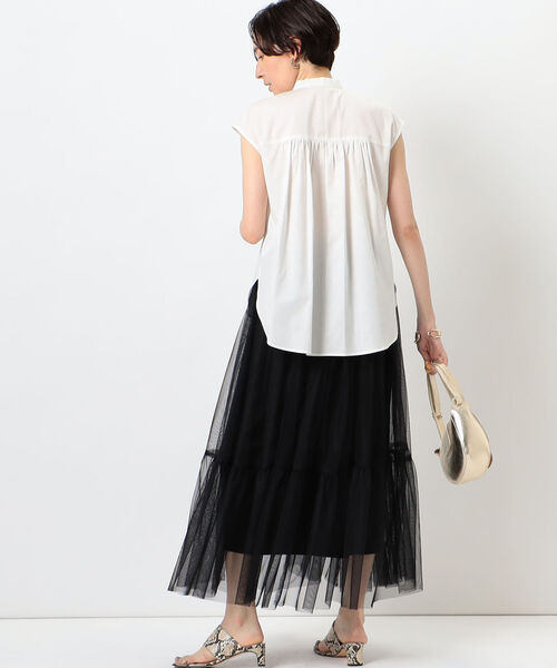 NOLLEY’S（ノーリーズ）の「◇【WEB限定】コットンサテン前立てフリルシャツ（シャツ/ブラウス・レディース・オフホワイト/ライトブルー/ネイビー・FREE）」の9枚目の写真