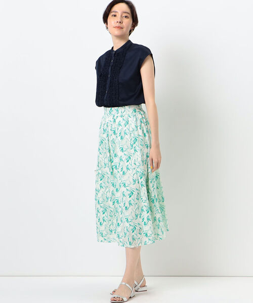 NOLLEY’S（ノーリーズ）の「◇【WEB限定】コットンサテン前立てフリルシャツ（シャツ/ブラウス・レディース・オフホワイト/ライトブルー/ネイビー・FREE）」の15枚目の写真