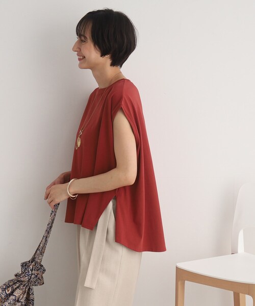 SHOO・LA・RUE（シューラルー）の「◆【接触冷感】深めスリットが大人ヘルシー フレンチスリーブTシャツ（Tシャツ/カットソー・レディース・レッド系1/ブルー/ライトグレー/ブラック・00）」の21枚目の写真