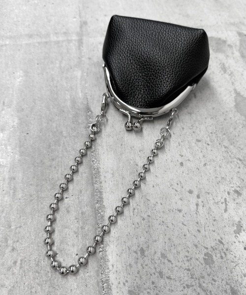 LVEU.（ラブユ.）の「【LVEU.】がま口チェーンショルダーミニバッグ / バッグ 鞄 BAG ミニ ポーチ がま口 チェーン ボールチェーン 2way ショルダー 合皮  ブラック シルバー（ショルダーバッグ・レディース・ブラック/シルバー・FREE）」の21枚目の写真