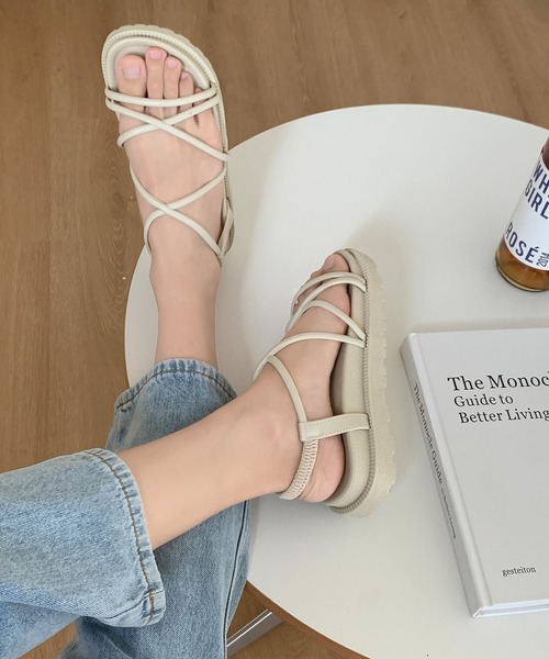 EPICKS（エピックス）の「レースアップサンダル（サンダル・レディース・アイボリー/ブラック・40/38/36）」の4枚目の写真