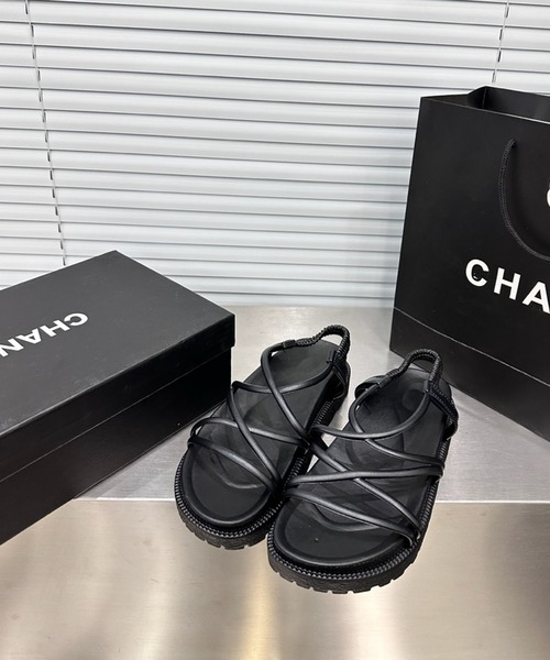 EPICKS（エピックス）の「レースアップサンダル（サンダル・レディース・アイボリー/ブラック・40/38/36）」の5枚目の写真