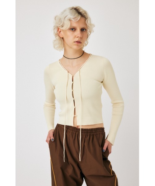 MOUSSY（マウジー）の「LOOP ACCENT KNIT カーディガン（カーディガン/ボレロ・レディース・アイボリー/ブラック/レッド/チャコールグレー・FREE）」の18枚目の写真