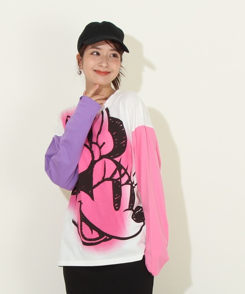 Disney(ディズニー)の「親子お揃い ディズニー クレイジー切替ロンT 8747A(Tシャツ/カットソー・レディース・ブラック×レッド/その他9・XL/L/M/S)」の2枚目の写真