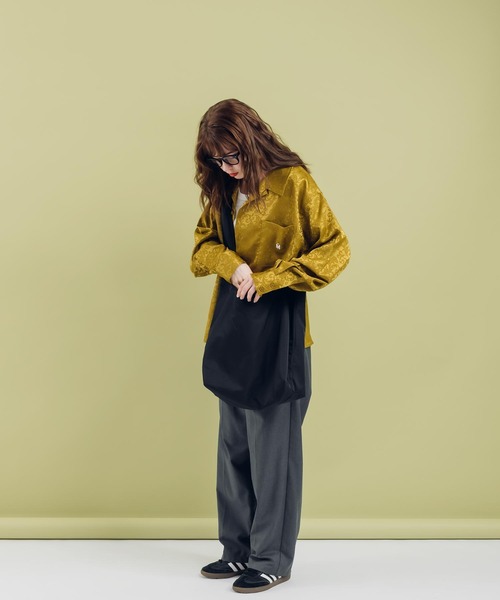 MUHET(ミュエータ)の「ジャガード開襟シャツ(シャツ/ブラウス・レディース・イエロー/ブラック・X-LARGE/MEDIUM)」の16枚目の写真