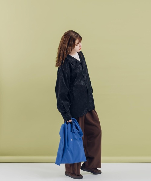 MUHET(ミュエータ)の「ジャガード開襟シャツ(シャツ/ブラウス・レディース・イエロー/ブラック・X-LARGE/MEDIUM)」の3枚目の写真
