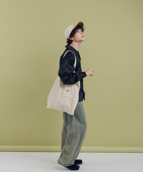 MUHET(ミュエータ)の「ジャガード開襟シャツ(シャツ/ブラウス・レディース・イエロー/ブラック・X-LARGE/MEDIUM)」の8枚目の写真
