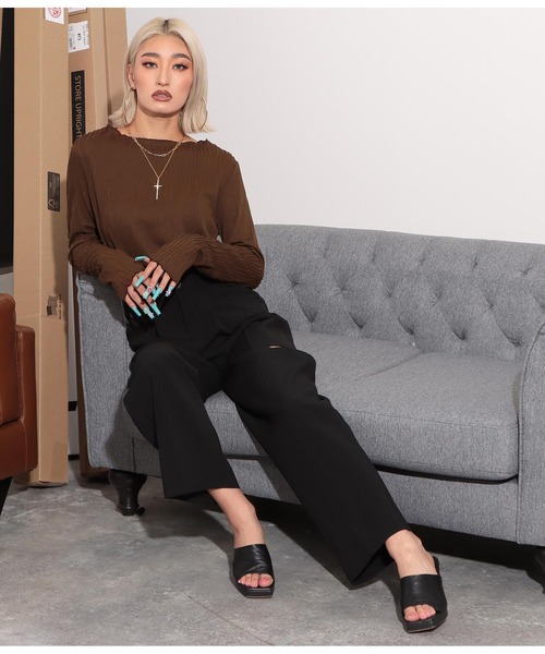 LATINA(ラティーナ)の「ウェーブストライプメロウトップス(Tシャツ/カットソー・レディース・ブラウン/ブラック・FREE)」の11枚目の写真