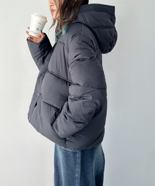 CLEA(クレア)の「フード付き中綿ダウンジャケット(ダウンジャケット/コート・レディース・ベージュ/ブラック/アイボリー/グレー・M)」の15枚目の写真