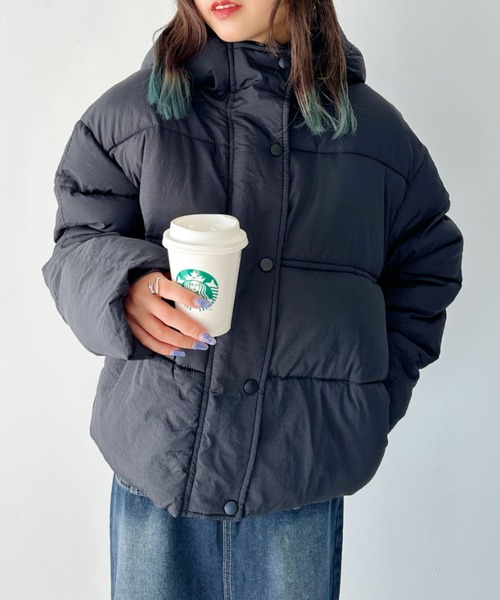 CLEA(クレア)の「フード付き中綿ダウンジャケット(ダウンジャケット/コート・レディース・ベージュ/ブラック/アイボリー/グレー・M)」の16枚目の写真