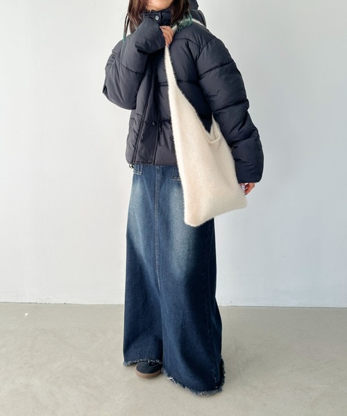 CLEA(クレア)の「フード付き中綿ダウンジャケット(ダウンジャケット/コート・レディース・ベージュ/ブラック/アイボリー/グレー・M)」の21枚目の写真