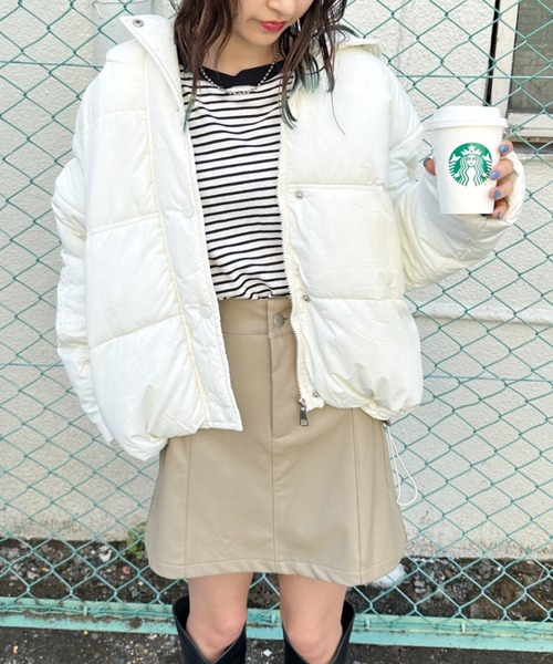 CLEA(クレア)の「フード付き中綿ダウンジャケット(ダウンジャケット/コート・レディース・ベージュ/ブラック/アイボリー/グレー・M)」の7枚目の写真