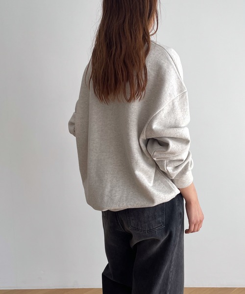 CANAL JEAN（キャナルジーン）の「El mar　HyPER裏毛トレーナー（スウェット・レディース・チャコールグレー/オートミール/オフホワイト/ネイビー・ONE SIZE）」の6枚目の写真