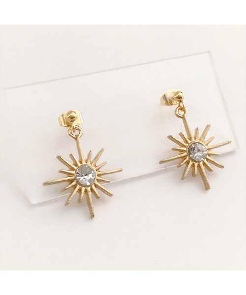 tone（トーン）の「【fuwari】太陽　サージカルステンレス　ピアス(MA)（ピアス（両耳用）・レディース・ブルー/レッド/グリーン/クリア・FREE）」の4枚目の写真