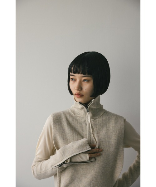 STYLEMIXER(スタイルミキサー)の「ジップネックウォーマー(ネックウォーマー/スヌード・レディース・アイボリー/チャコールグレー・FREE)」の9枚目の写真