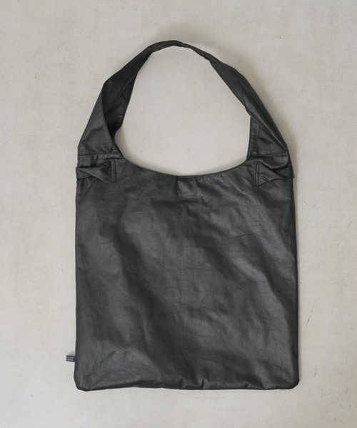 Actually（アクチュアリー）の「2WAY フェイクレザー ワンショルダートート（トートバッグ・レディース・ゴールド/ブラック・フリー）」の7枚目の写真