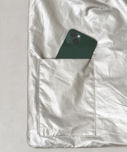 Actually（アクチュアリー）の「2WAY フェイクレザー ワンショルダートート（トートバッグ・レディース・ゴールド/ブラック・フリー）」の16枚目の写真