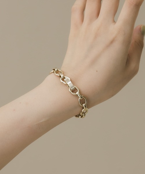 SMELLY(スメリー)の「プレーンチェーンブレスレット(ブレスレット・レディース・ゴールド・-)」の2枚目の写真