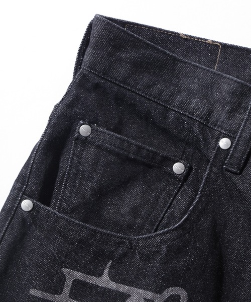 XLARGE(エクストララージ)の「GRAFFITI DENIM PANTS(デニムパンツ・メンズ・ブラック/ライトインディゴブルー・30inch/36inch/32inch/34inch)」の5枚目の写真