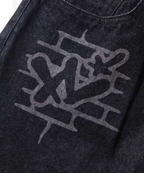 XLARGE(エクストララージ)の「GRAFFITI DENIM PANTS(デニムパンツ・メンズ・ブラック/ライトインディゴブルー・30inch/36inch/32inch/34inch)」の6枚目の写真