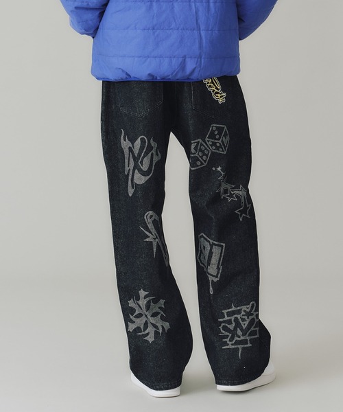 XLARGE(エクストララージ)の「GRAFFITI DENIM PANTS(デニムパンツ・メンズ・ブラック/ライトインディゴブルー・30inch/36inch/32inch/34inch)」の13枚目の写真