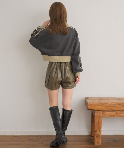 RETRO GIRL（レトロガール）の「配色ハーフジップトレーナー（スウェット・レディース・ダークブルー/オフホワイト/チャコールグレー・FREE）」の7枚目の写真