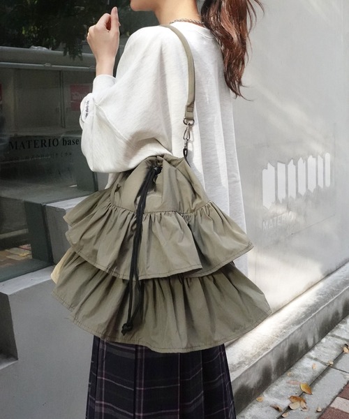専用☆ 可愛いすぎる？バッグ2点☆ジョリーフルール CORNERS ショルダーバッグ バッグ 2段フリルバッグ レディース