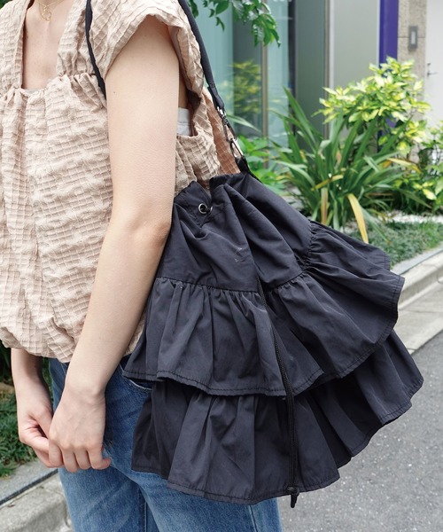 CORNERS(コーナーズ)の「2wayキャンバスフリルショルダーバッグ(ショルダーバッグ・レディース・ブラック/ベージュ/カーキ/アイボリー・FREE)」の12枚目の写真