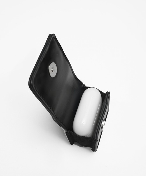 ギフトに最適 X-girl FAUX LEATHER Airpods CASE 大人カジュアル Amazon | [エックスガール] アクセサリー FAUX LEATHER Airpods
