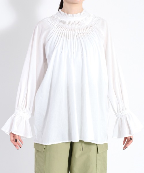 cepo（セポ）の「ピンタックキャンディスリーブブラウス（シャツ/ブラウス・レディース・ブラック/オフホワイト/ベージュ・M）」の10枚目の写真